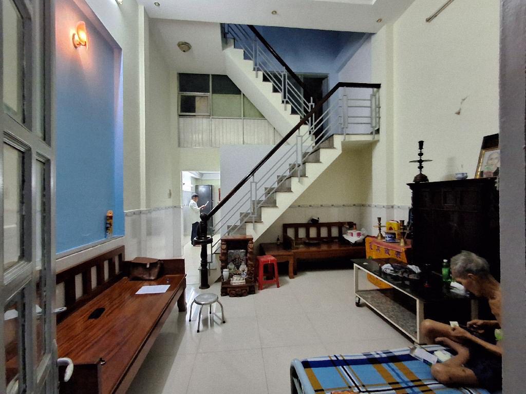 BÁN NHÀ 3 LẦU KIÊN CỐ – HẺM 30 LÂM VĂN BỀN – Q7